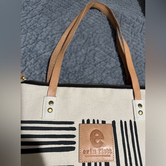 Erin Flett Worn Black Brush Mod Tote – Handcrafted Artistry - Picture 12 of 17